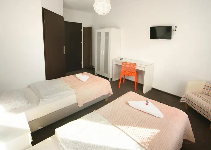 Szekla Ośrodek wypoczynkowy *