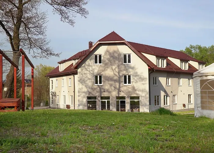 Szekla Ośrodek wypoczynkowy *